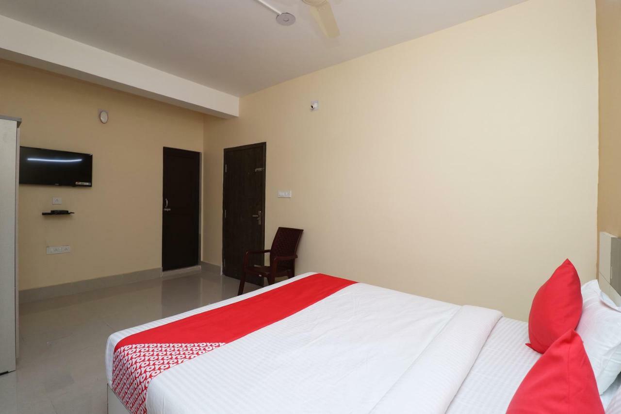 Oyo 35736 Shree Jagannath Lodge Puri Bagian luar foto